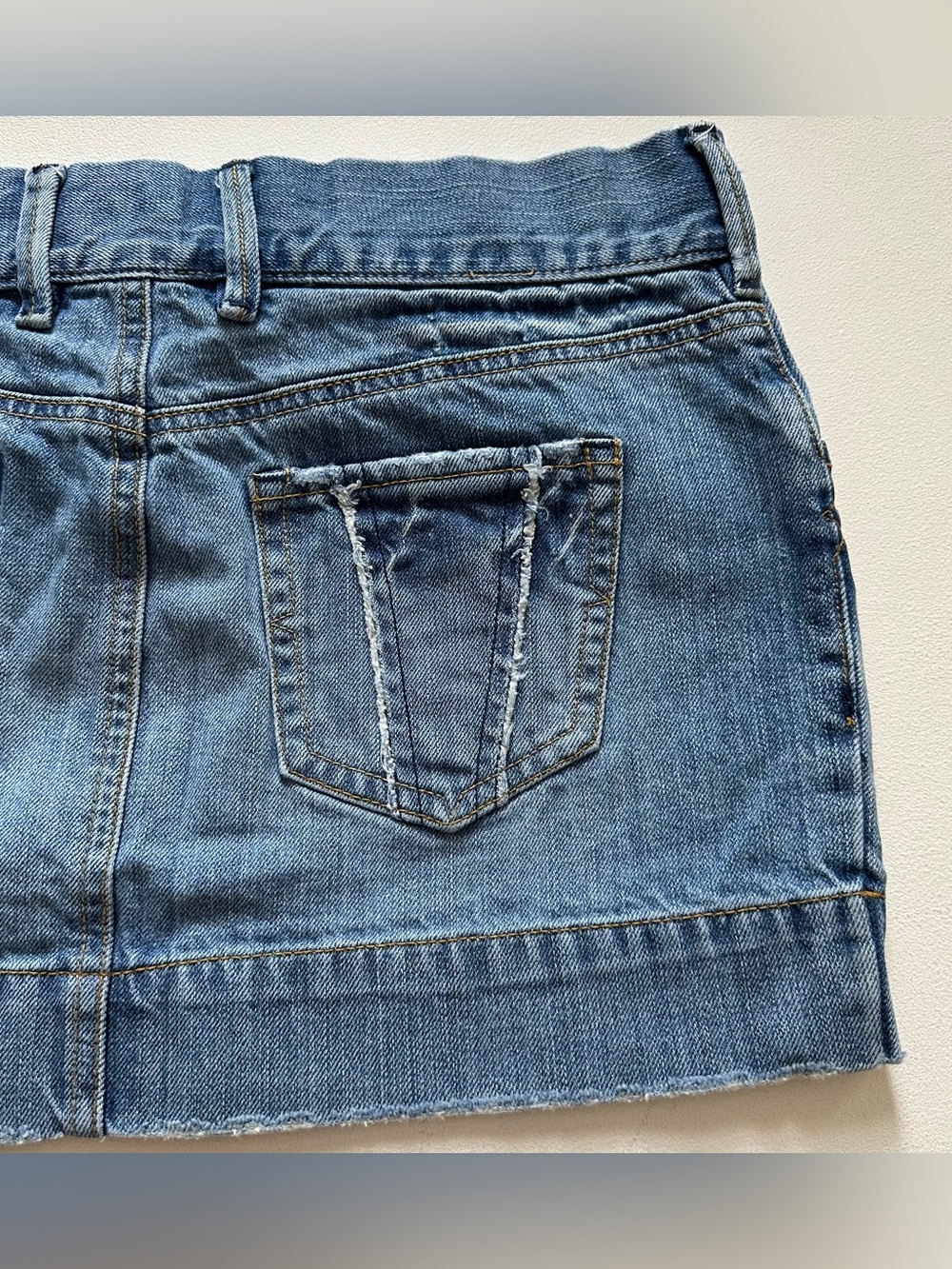 Old Navy Special Edition Blue Distressed Denim Mini Skirt Embroidered Size 2 - Picture 6 of 15